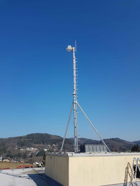 7m Mast nach der Installation