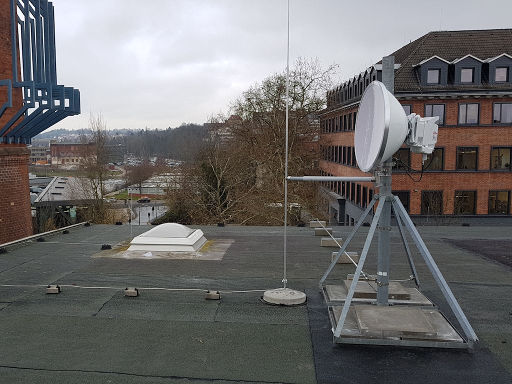 Richtfunk Kassel Uni: Sichere Datenübertragung für ausgelagerte Standorte wie die Staatsdomäne per Richtfunkstrecke.