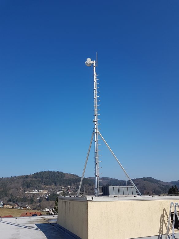 Stahlbau 7m Stahlmast nach Montage