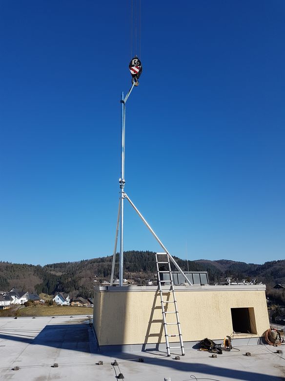 Stahlbau 7m während der Montage