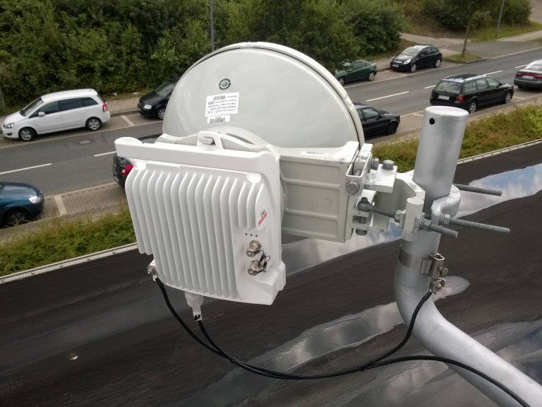 Ceragon-Fibeair-IP-20c-Wandmontage